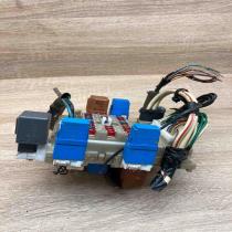 24350 AV700 1126012  Fuse module Nissan Primera