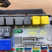 24412497 24431677 Used Fuse module Opel Astra G