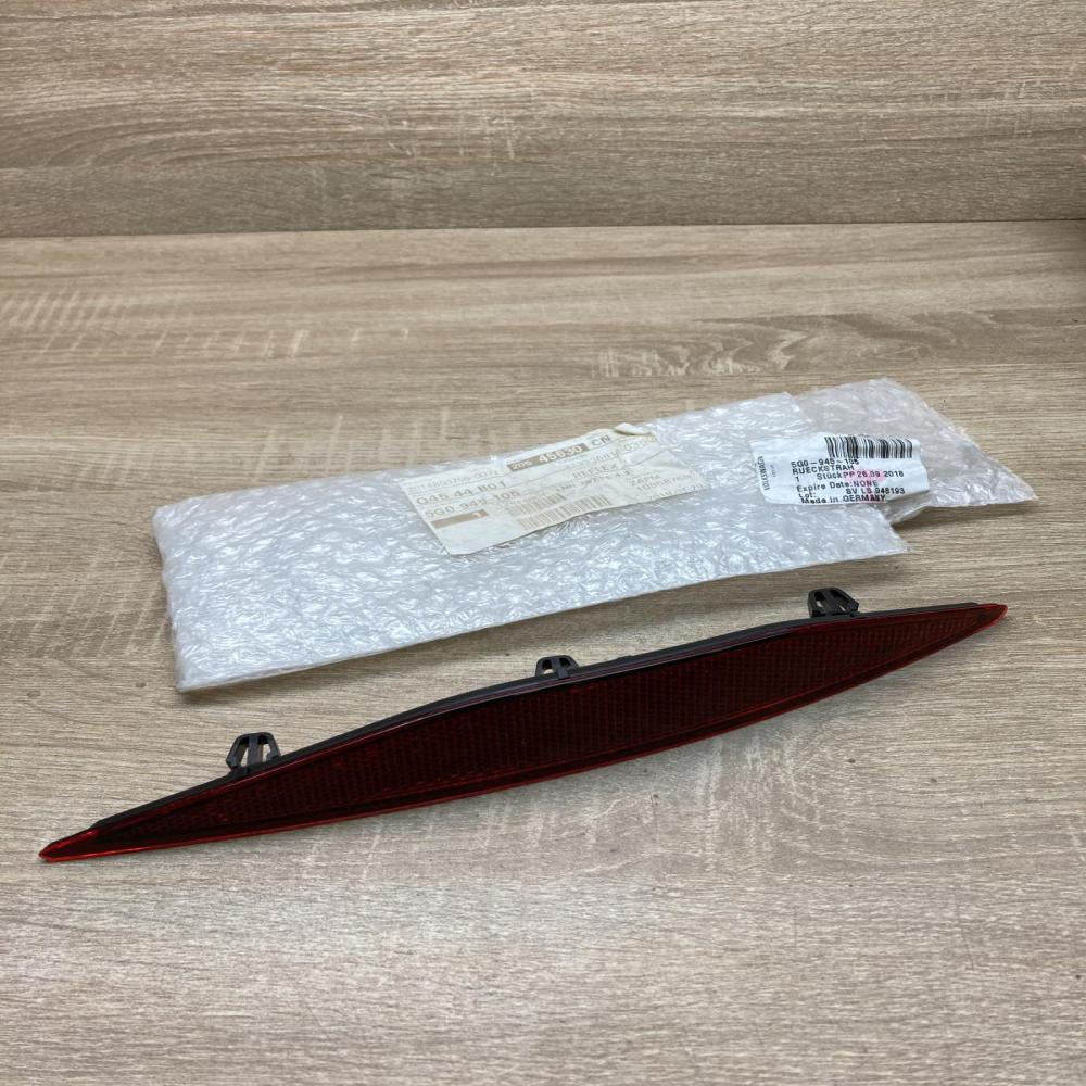 5G0945105   Rear tail light reflector Volkswagen Golf VII