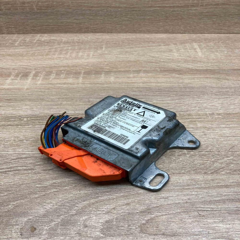 550804400 8200018830B Used Airbag control unit/module Renault Laguna I