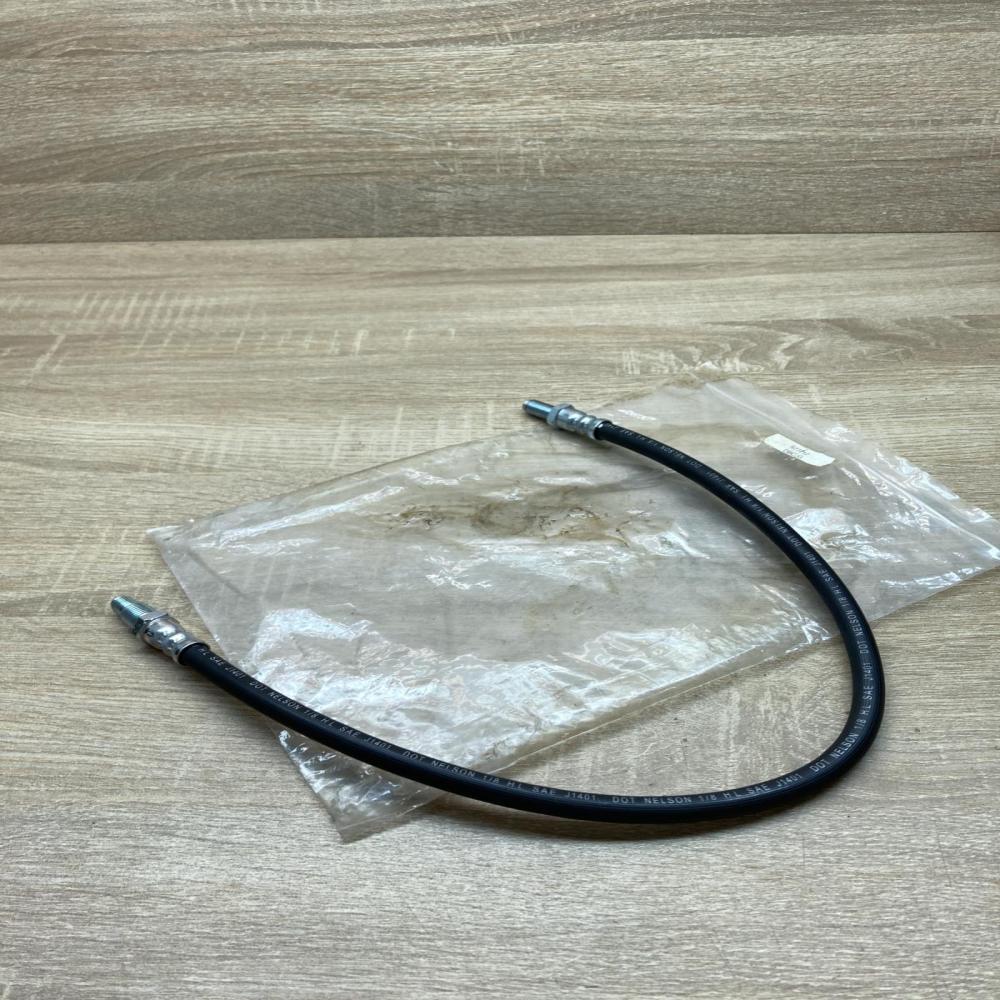 677712   Brake line pipe/hose Volvo 140