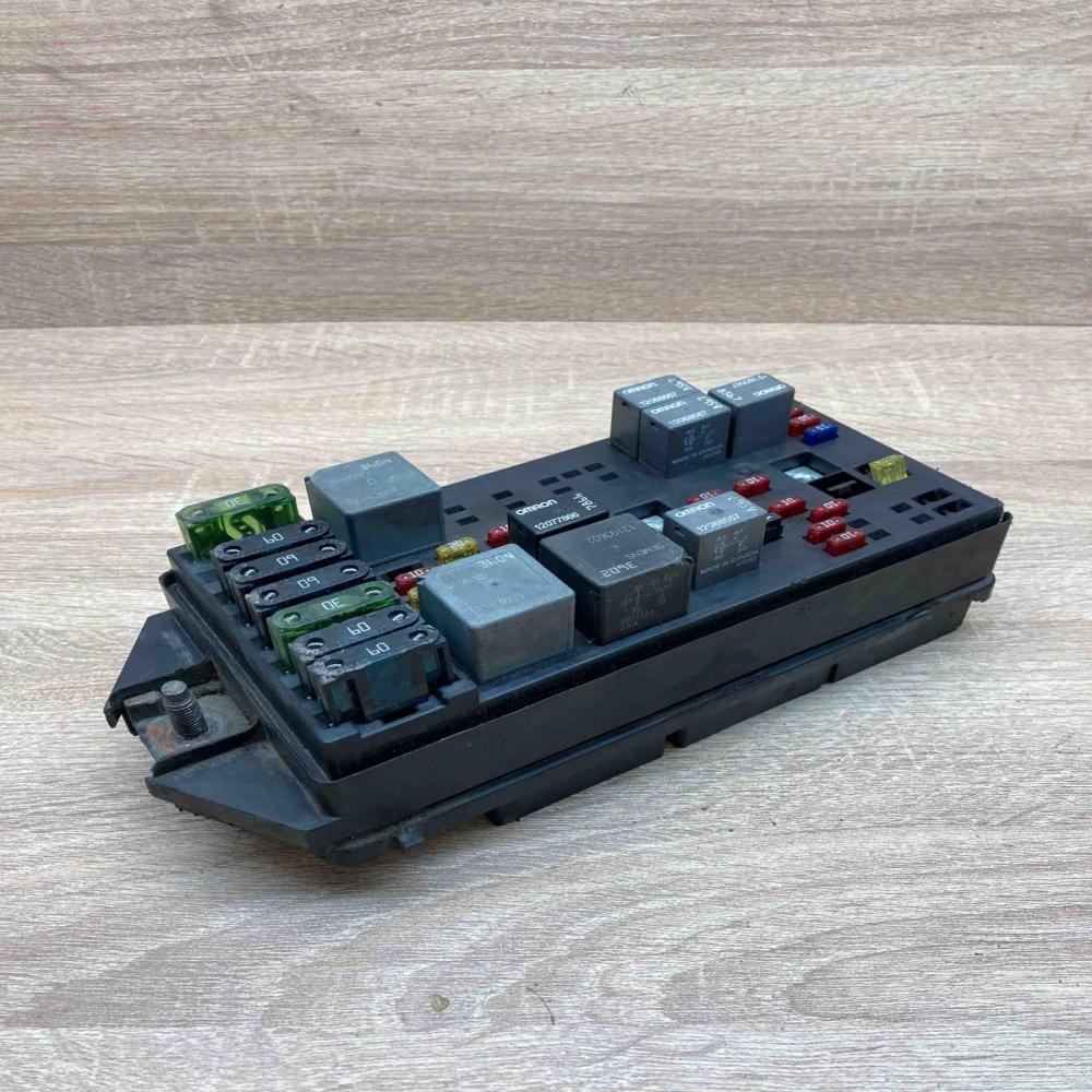 15319411 02 0679 00 OD Fuse module Fiat Marea