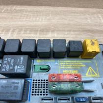 24412497 24431677  Fuse module Opel Zafira A