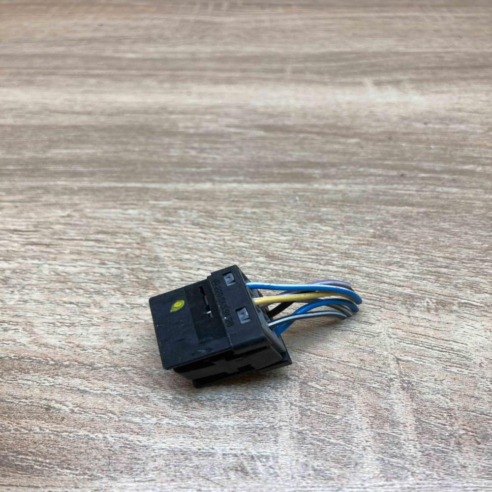 2205459428   Plug wire Mercedes-Benz C W203