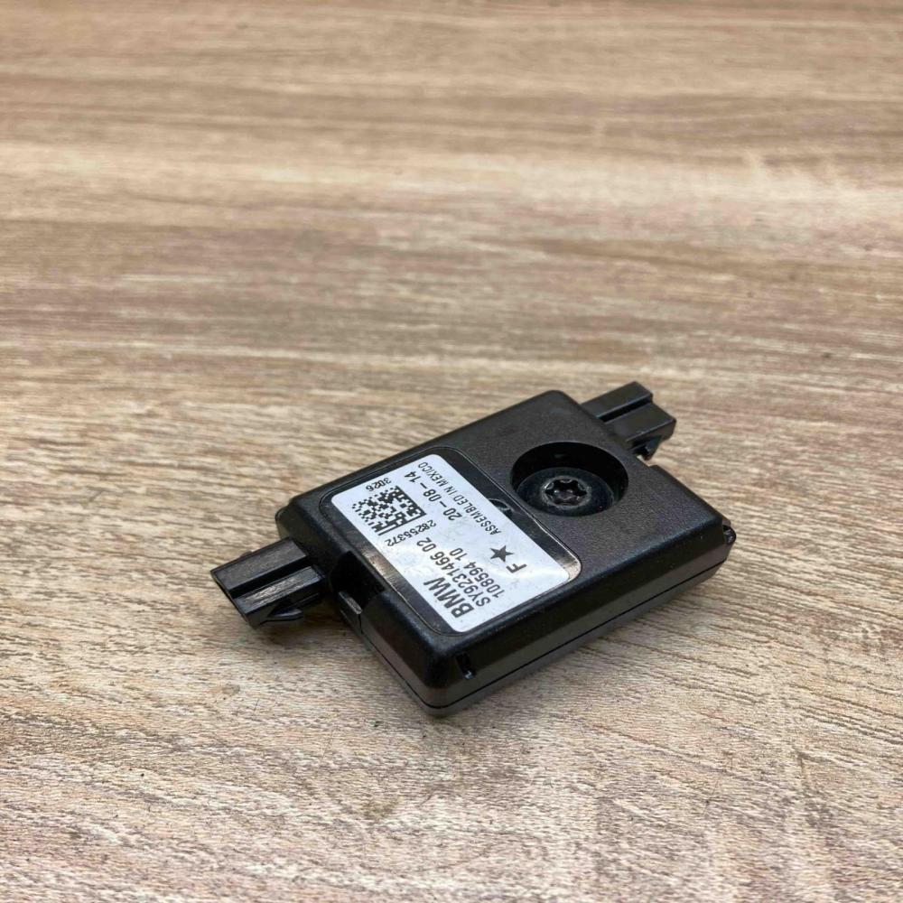 9231466 9231466 02  Aerial antenna amplifier BMW 3 F30 F35 F31