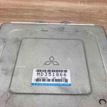 MD351866 E2T68374 H3 Engine control unit/module ECU Mitsubishi Carisma