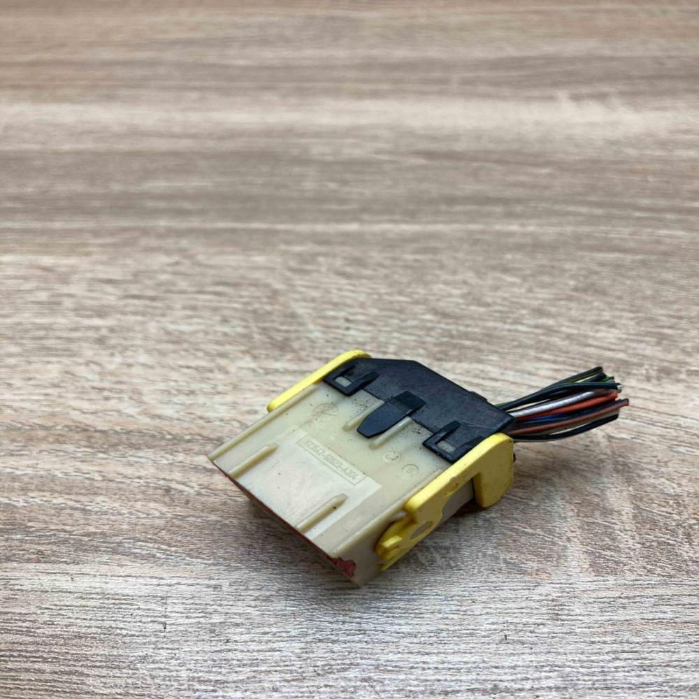 1S7T 14489 HC V23542 G2G23 A304  Plug wire Ford Focus
