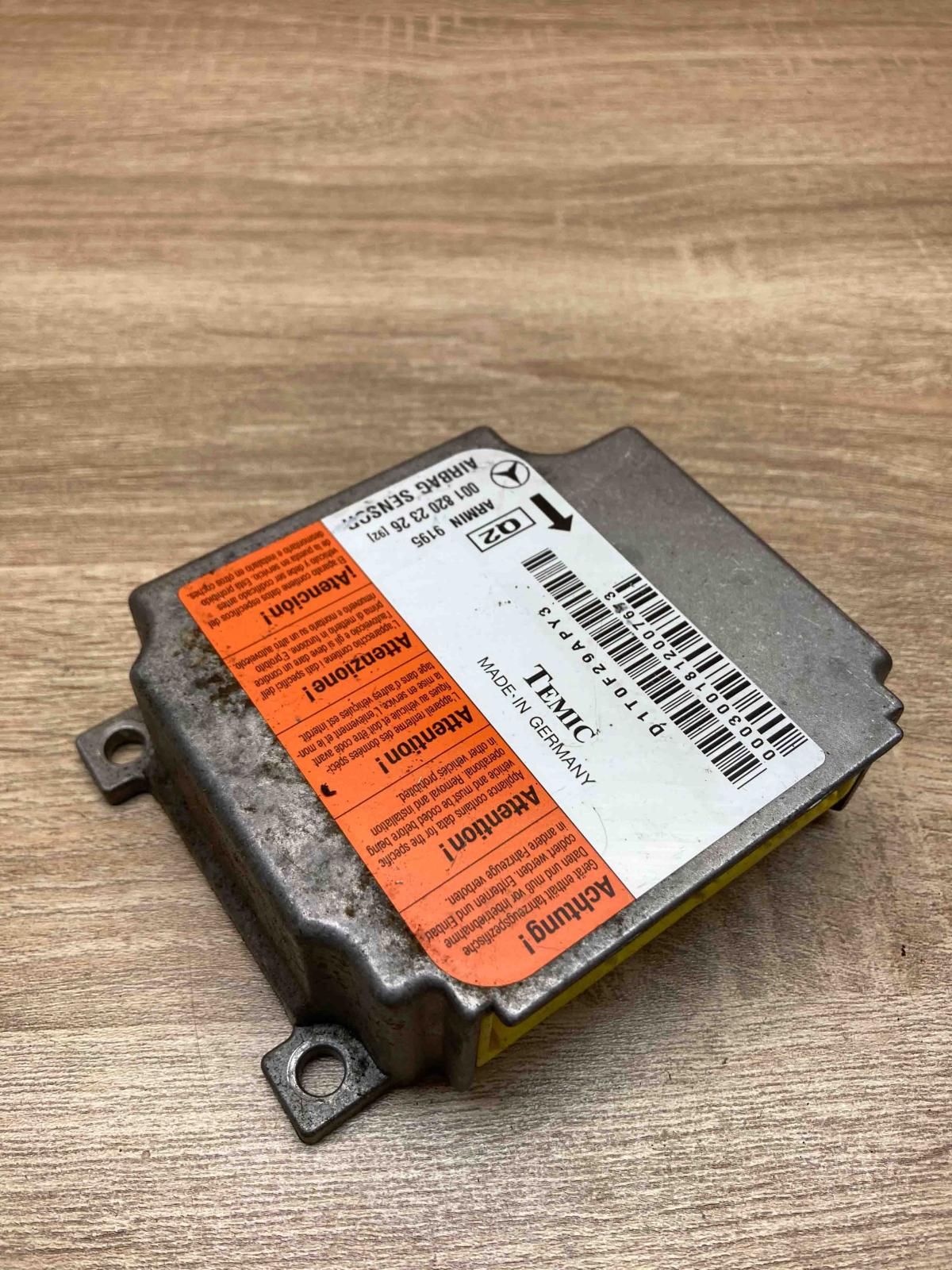 0018202326 Q2  Airbag control unit/module Mercedes-Benz E W210