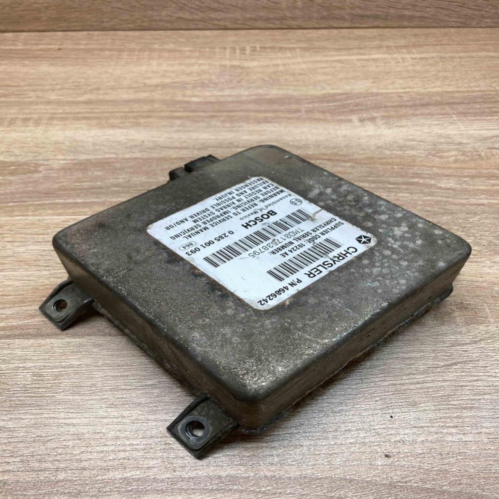 4686242 0285001093 Main Airbag control unit/module Chrysler Voyager