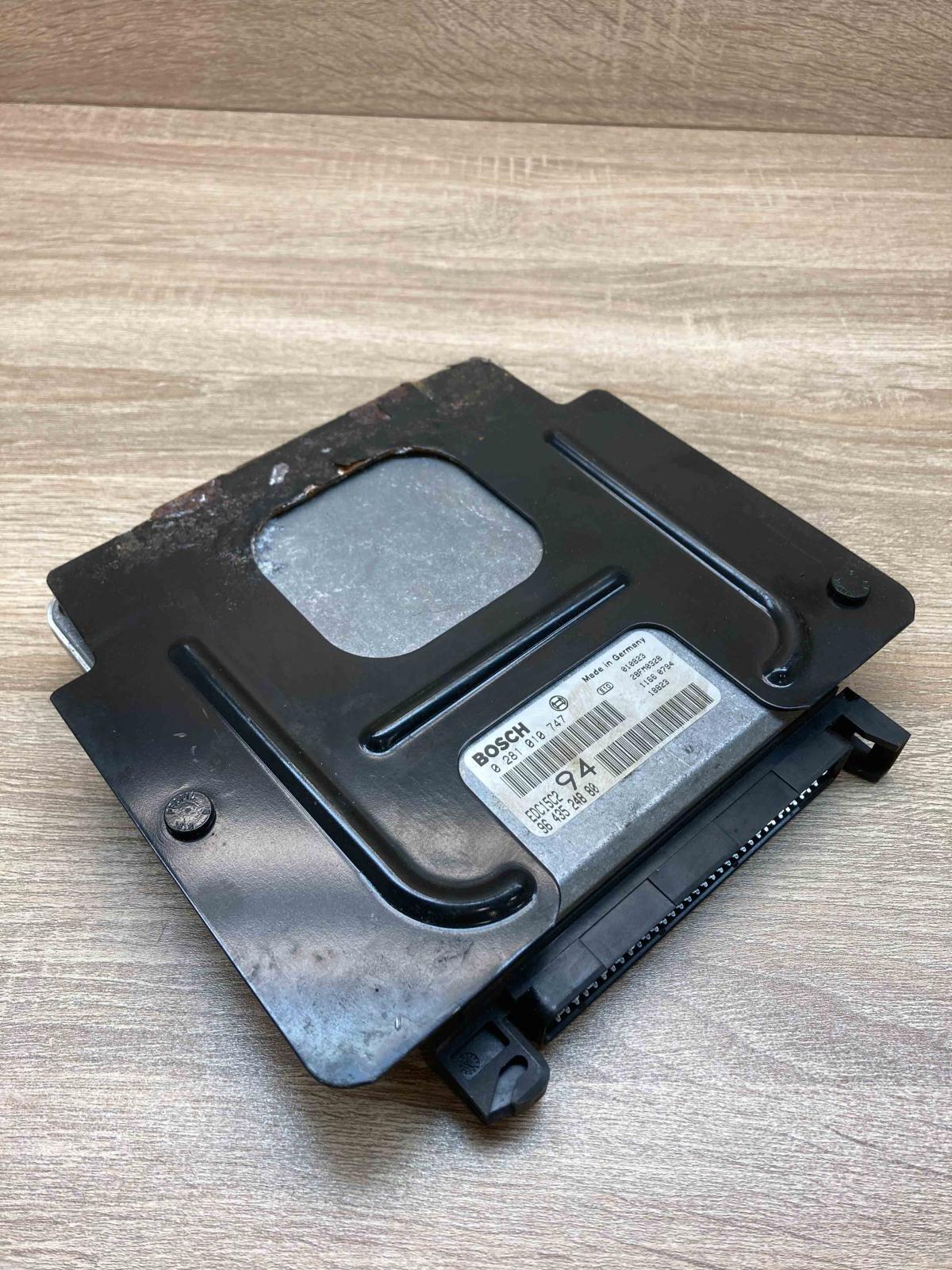 9643524880 0281010747  Engine control unit/module ECU Peugeot 307