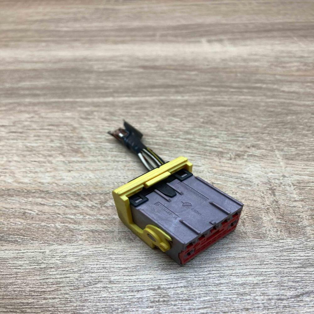 1S7T 14489 JA V23542 G2623 A305  Plug wire Ford Focus