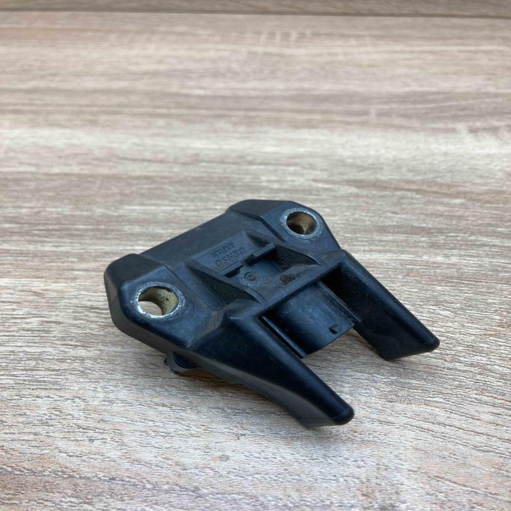 89173 45050   Airbag deployment crash/impact sensor Lexus RX 450H