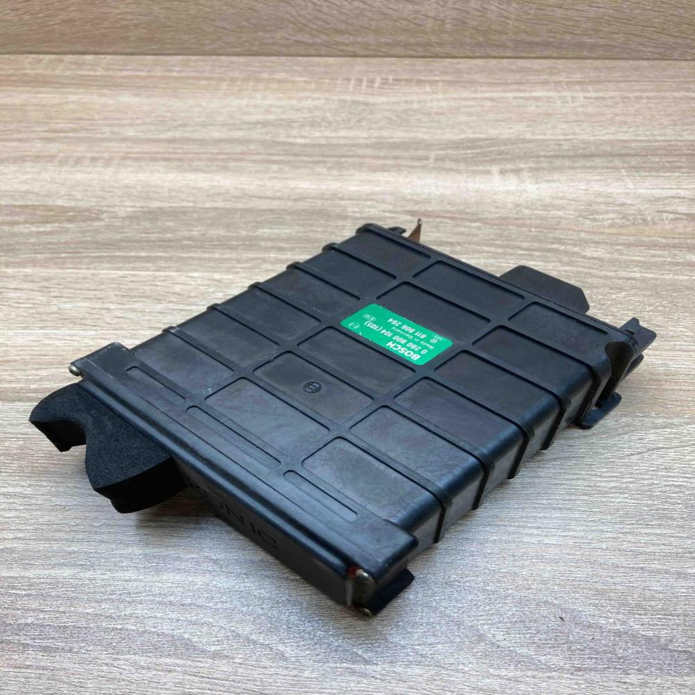 811906264 0280800104 105 Engine control unit/module ECU Audi 80 90 B3