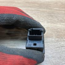 8352148   Electric window control switch BMW 7 E38