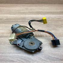 ZH00176780 0176780  Front door window regulator motor Renault Laguna I