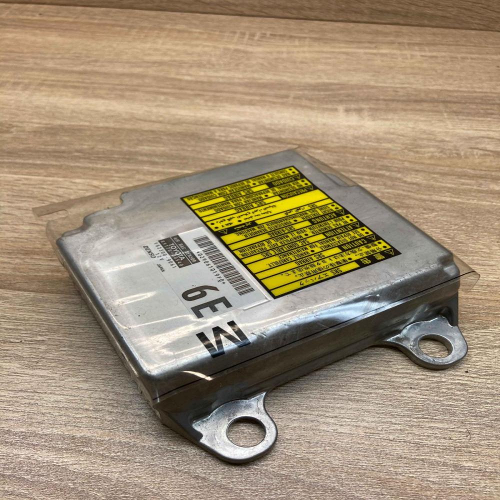 89170 30540 152300 9061  Airbag control unit/module Lexus GS 300 400 430