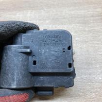 A21900100   Air flap motor/actuator Peugeot 307