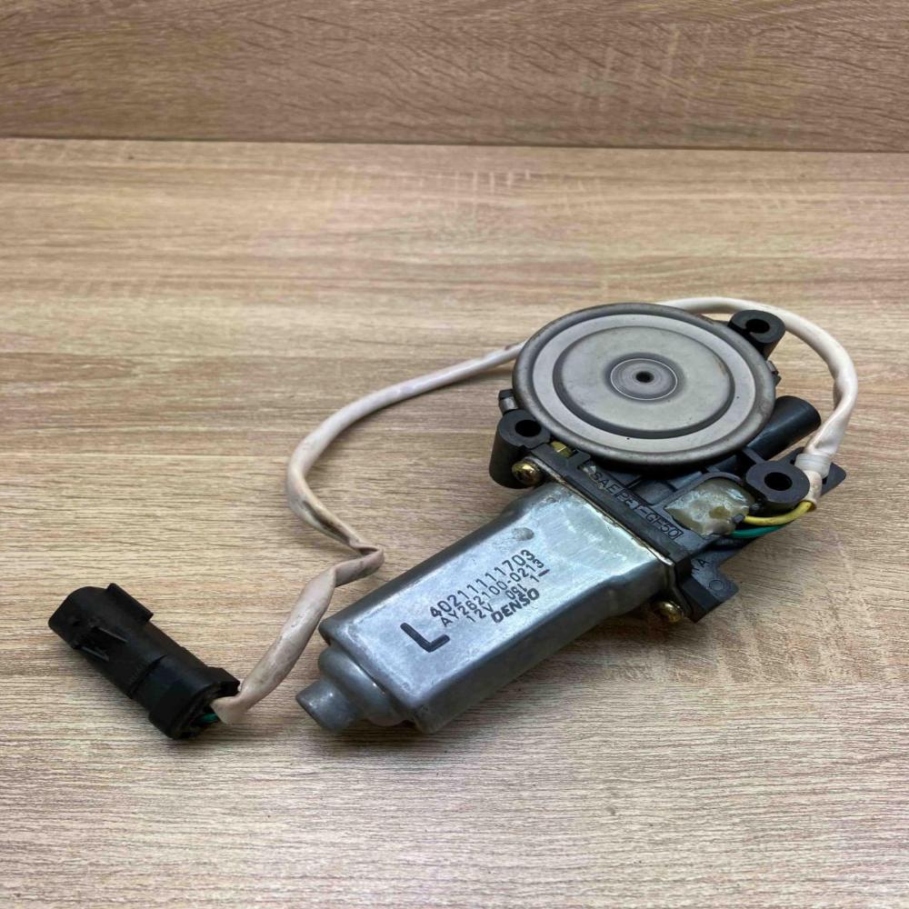 40211111703 AY262100 0213  Front door window regulator motor Chrysler PT Cruiser