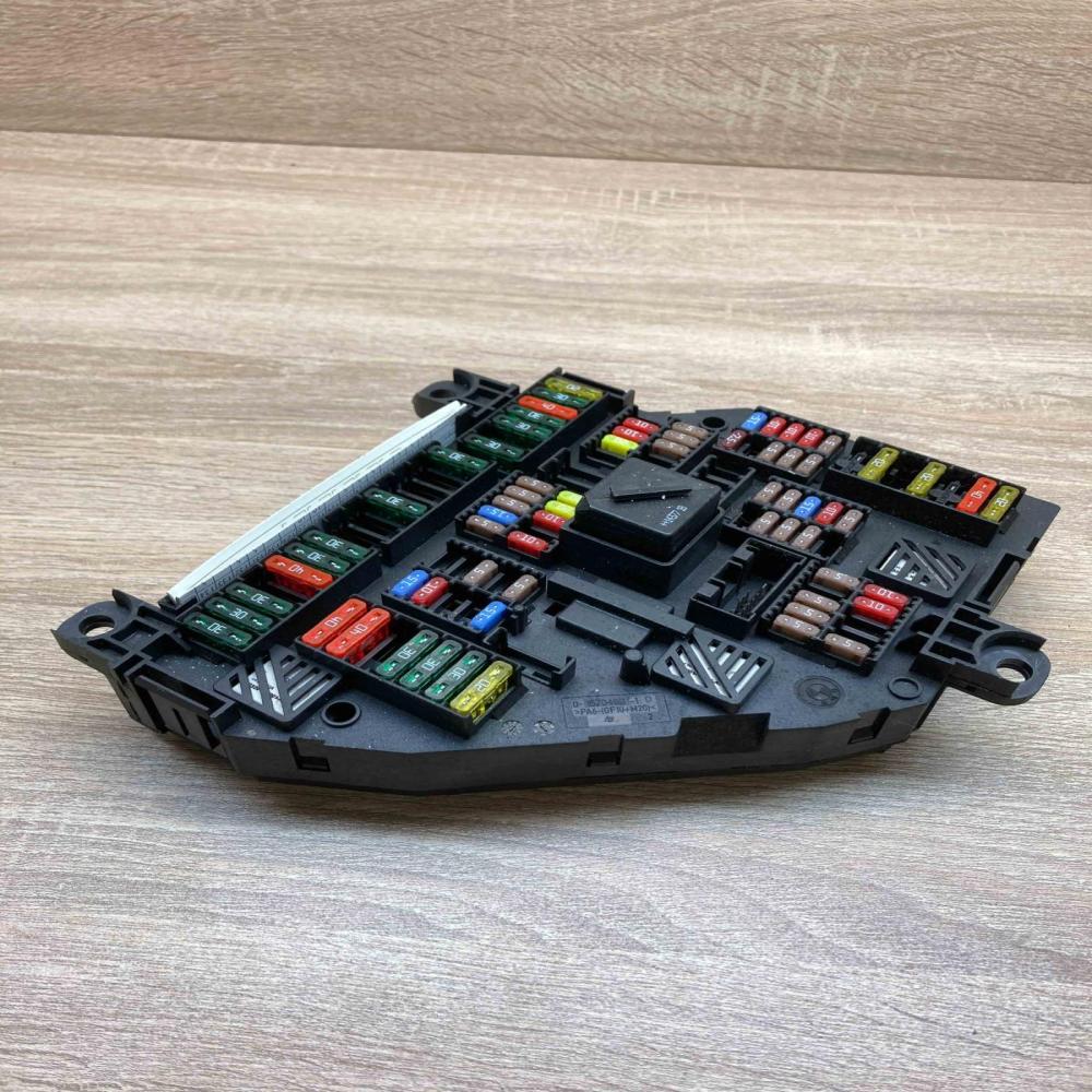 9264924 9264924 02  Fuse module BMW 7 F01 F02 F03 F04