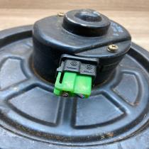 162500 3040   Heater fan/blower Mitsubishi Space Wagon