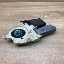 1K0959704P 973622  Rear door window regulator motor Volkswagen Golf V