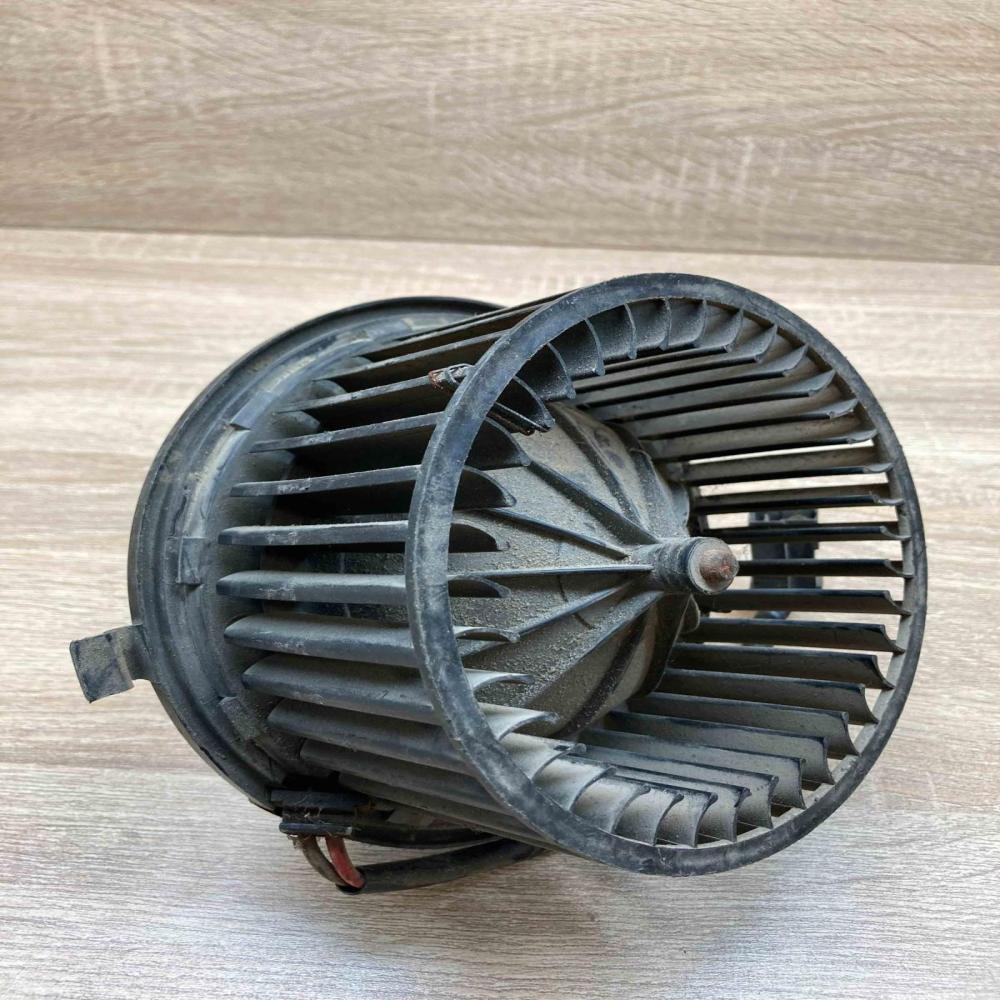 357819021   Heater fan/blower Volkswagen PASSAT B3