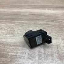 8379597   Electric window control switch BMW 7 E65 E66