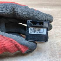 8379597   Electric window control switch BMW 7 E65 E66