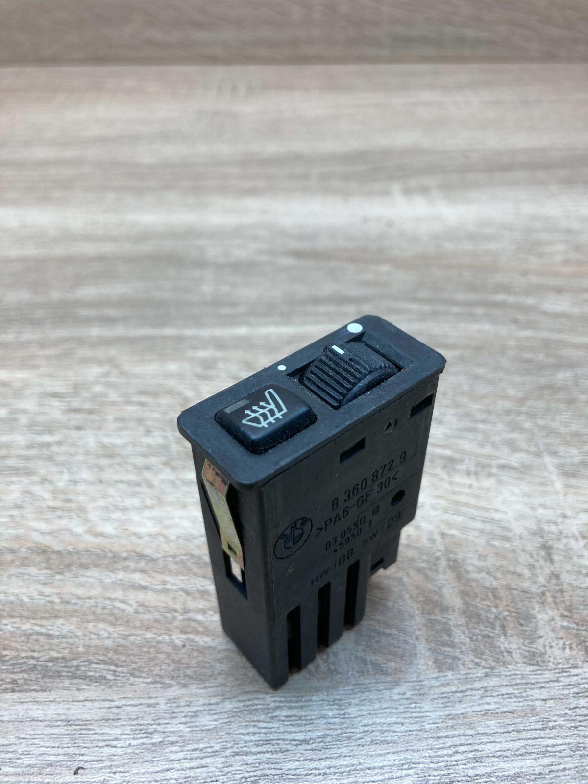 8360872   Seat heating switch BMW 7 E38