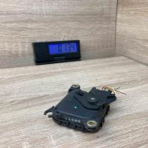 8D1820511B 0132801116  Air flap motor/actuator Audi A4 S4 B5 8D