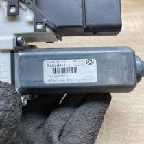 1K0959703F 993424  Rear door window regulator motor Volkswagen PASSAT B6