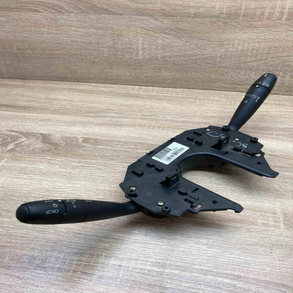 345657356   Wiper turn signal indicator stalk/switch Citroen C4 I