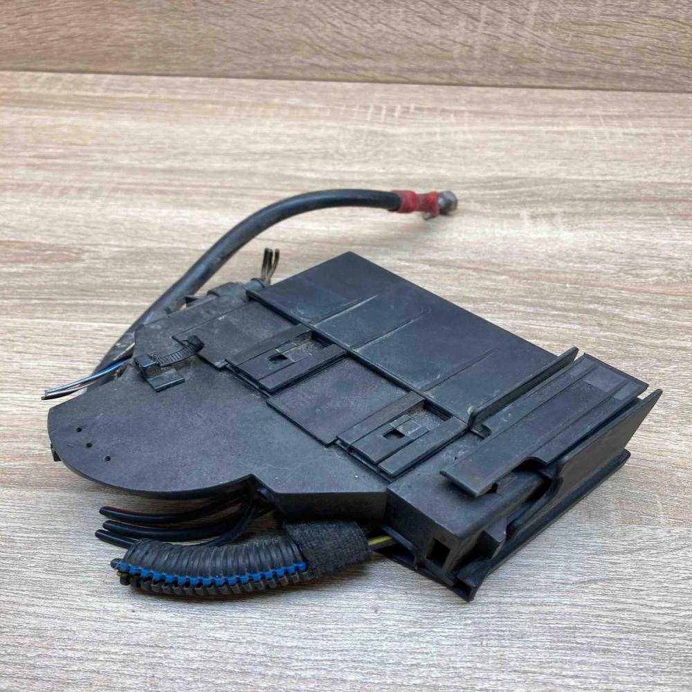 09131668 968566 1  Fuse module Opel Zafira A