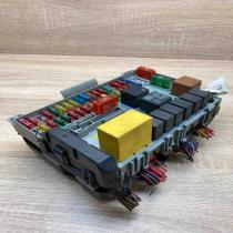 09152787   Fuse module Opel Vectra B
