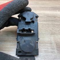 7M3945257A 964462  Tail light bulb cover holder Volkswagen Sharan