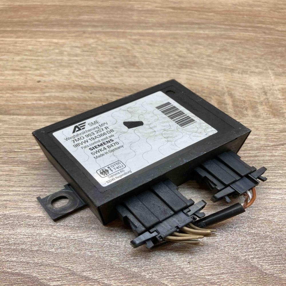 7M0953257R 5WK48470 With Plug Immobilizer control unit/module Volkswagen Sharan
