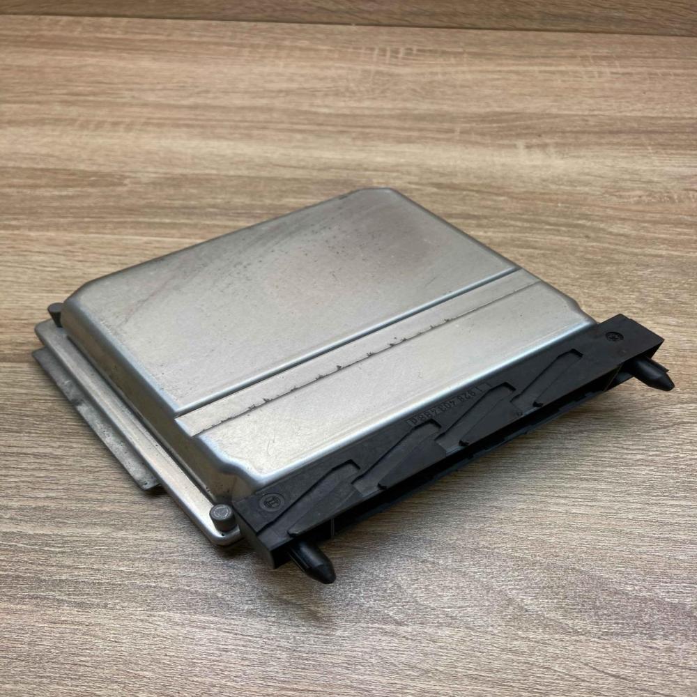 09496667A 0281001776  Engine control unit/module ECU Volvo S70  V70  V70 XC