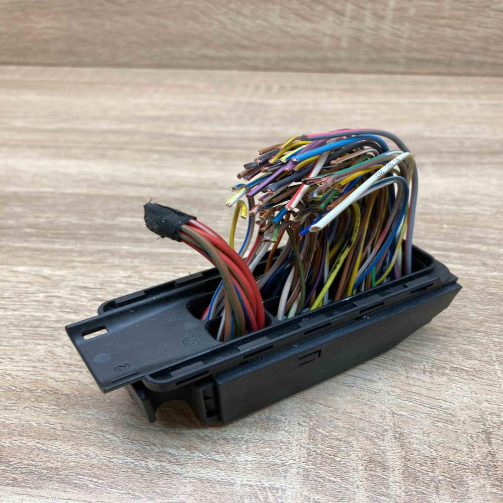 7812489 10007407  Plug wire BMW 5 F10 F11