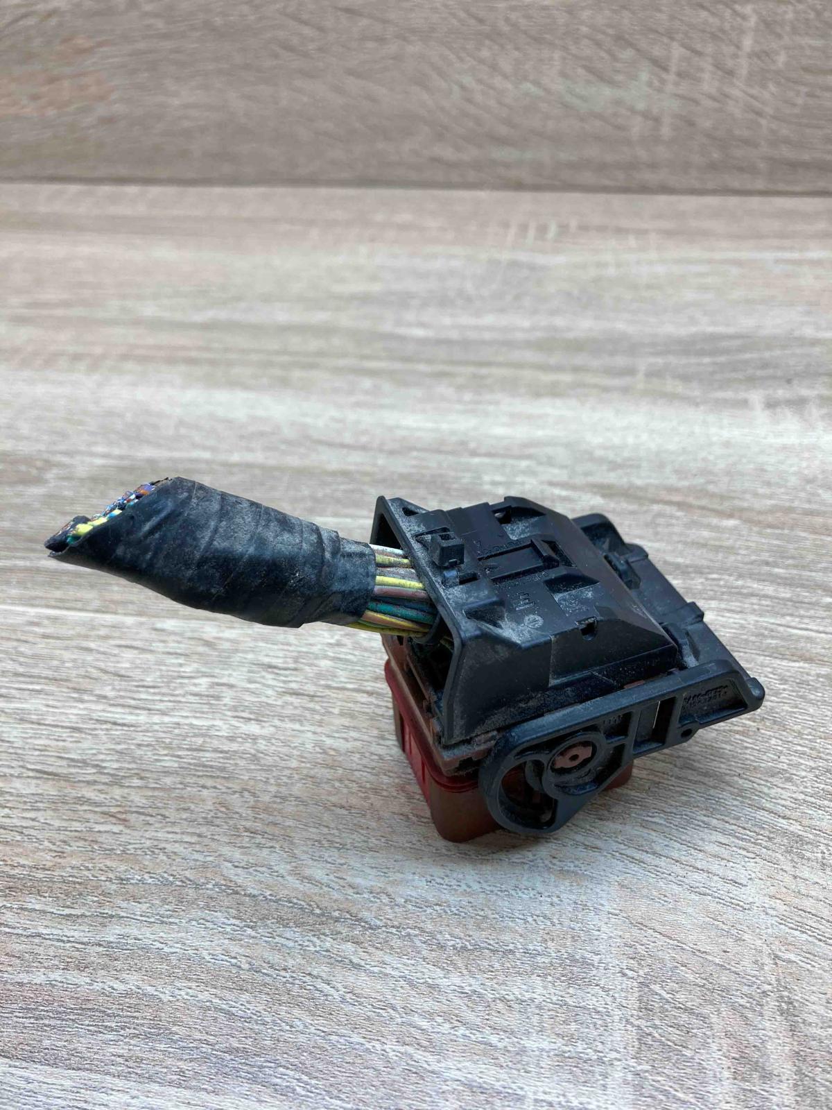 0 1563194 5 1563196 1  Plug wire Renault 5