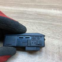 8352182   Sunroof switch BMW 5 E39