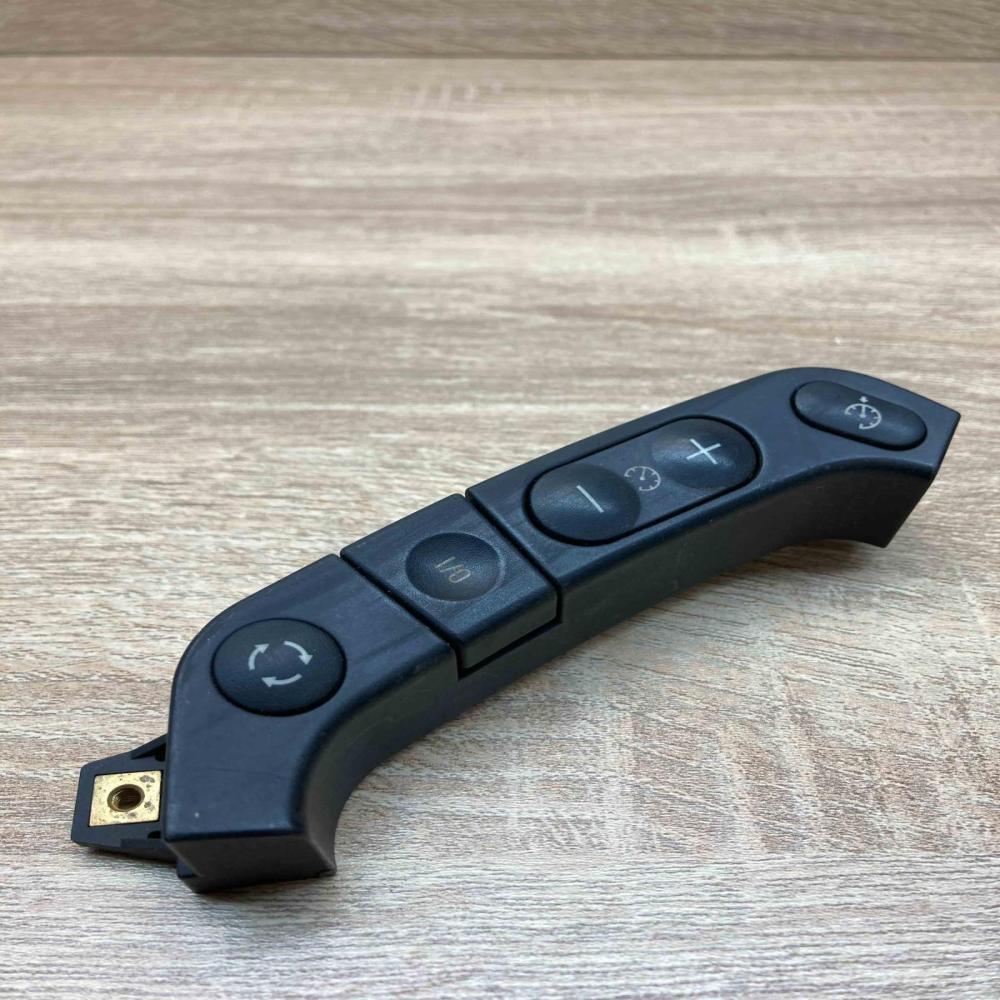8375687   Steering wheel buttons/switches BMW 5 E39