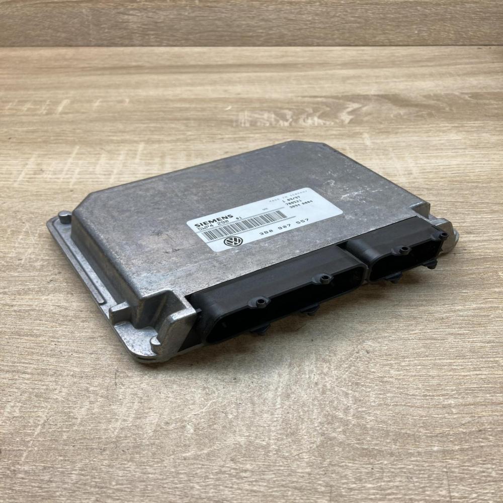 3B0907557 5WP4290  Engine control unit/module ECU Volkswagen PASSAT B5