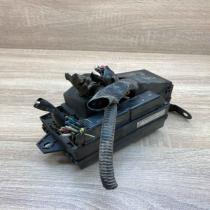 82231AE000   Fuse module Subaru Legacy