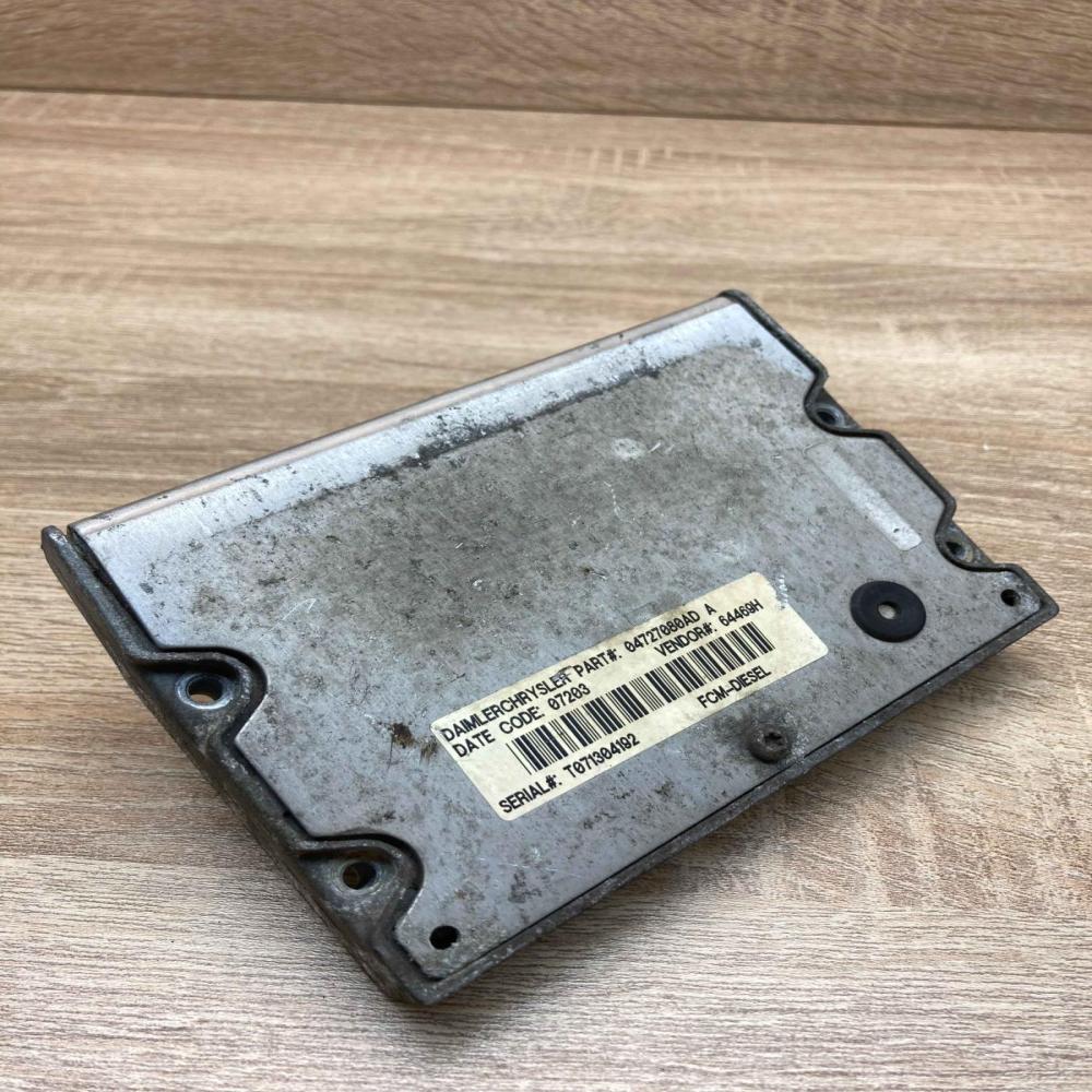 04727080AD   Fuse module Chrysler Voyager