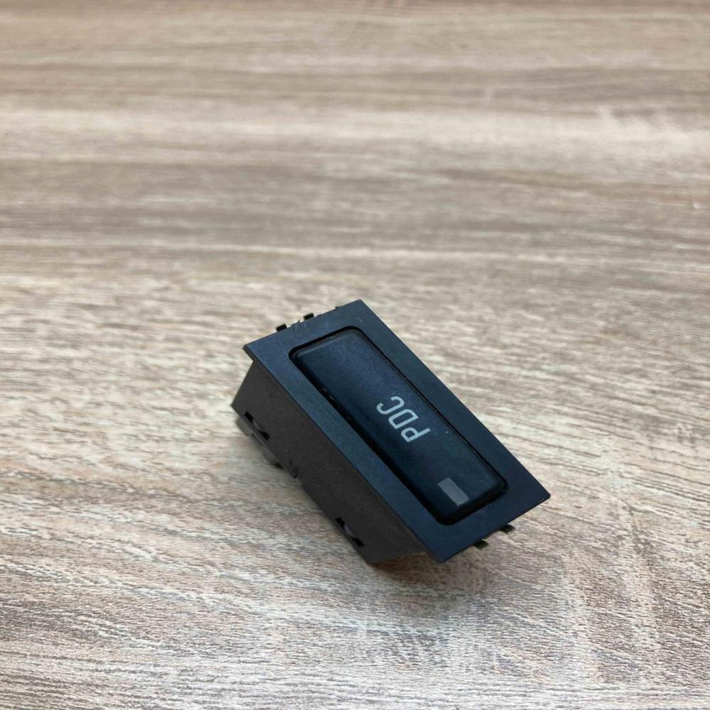 8352253  Switch Parking (PDC) sensor switch BMW 7 E38