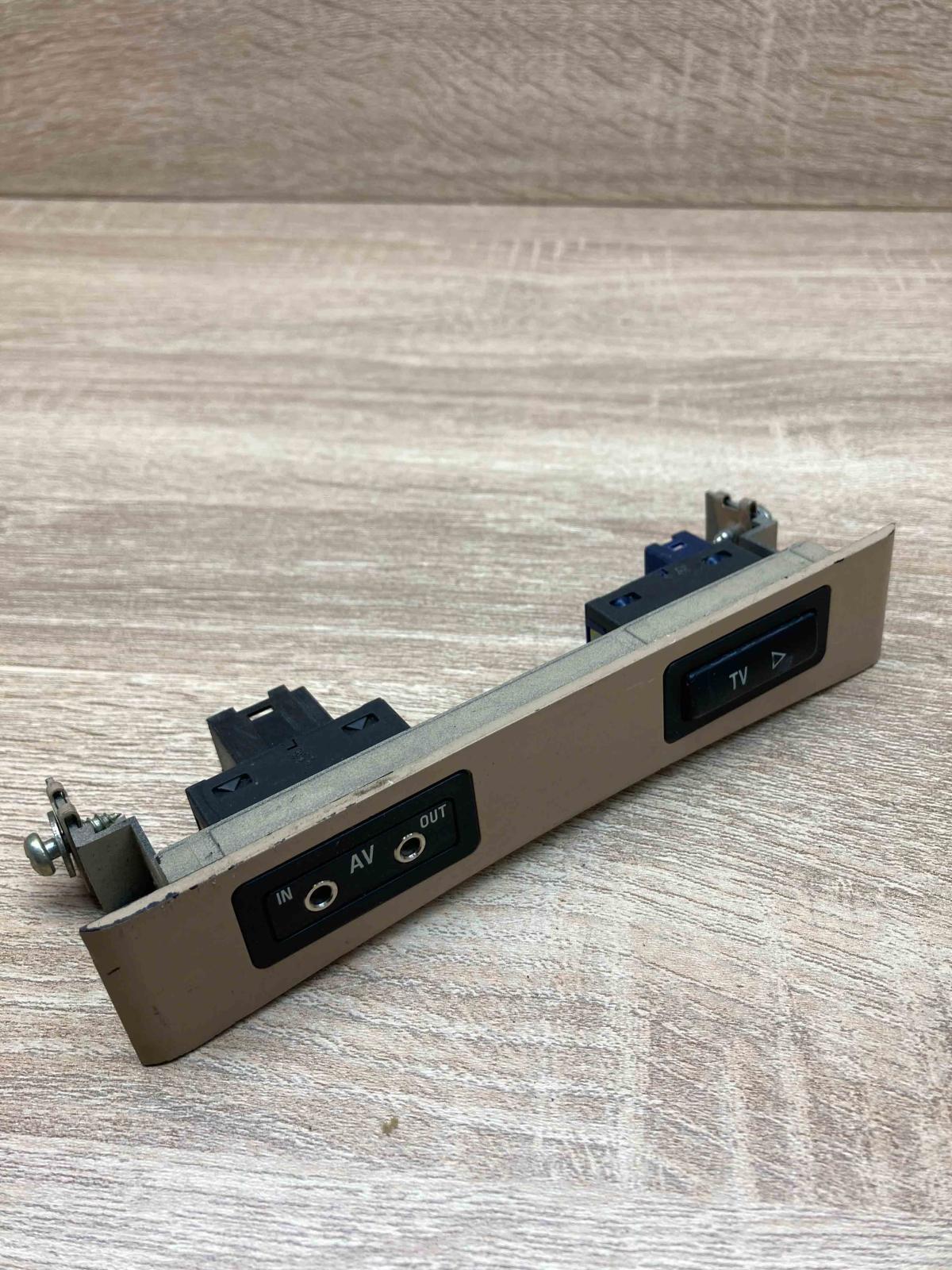 8368345 8368346  Other switches/knobs/shifts BMW X5 E53