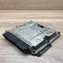 P04727661AD 0281010290  Engine control unit/module ECU Chrysler Voyager