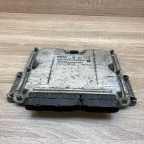 P04727661AD 0281010290  Engine control unit/module ECU Chrysler Voyager