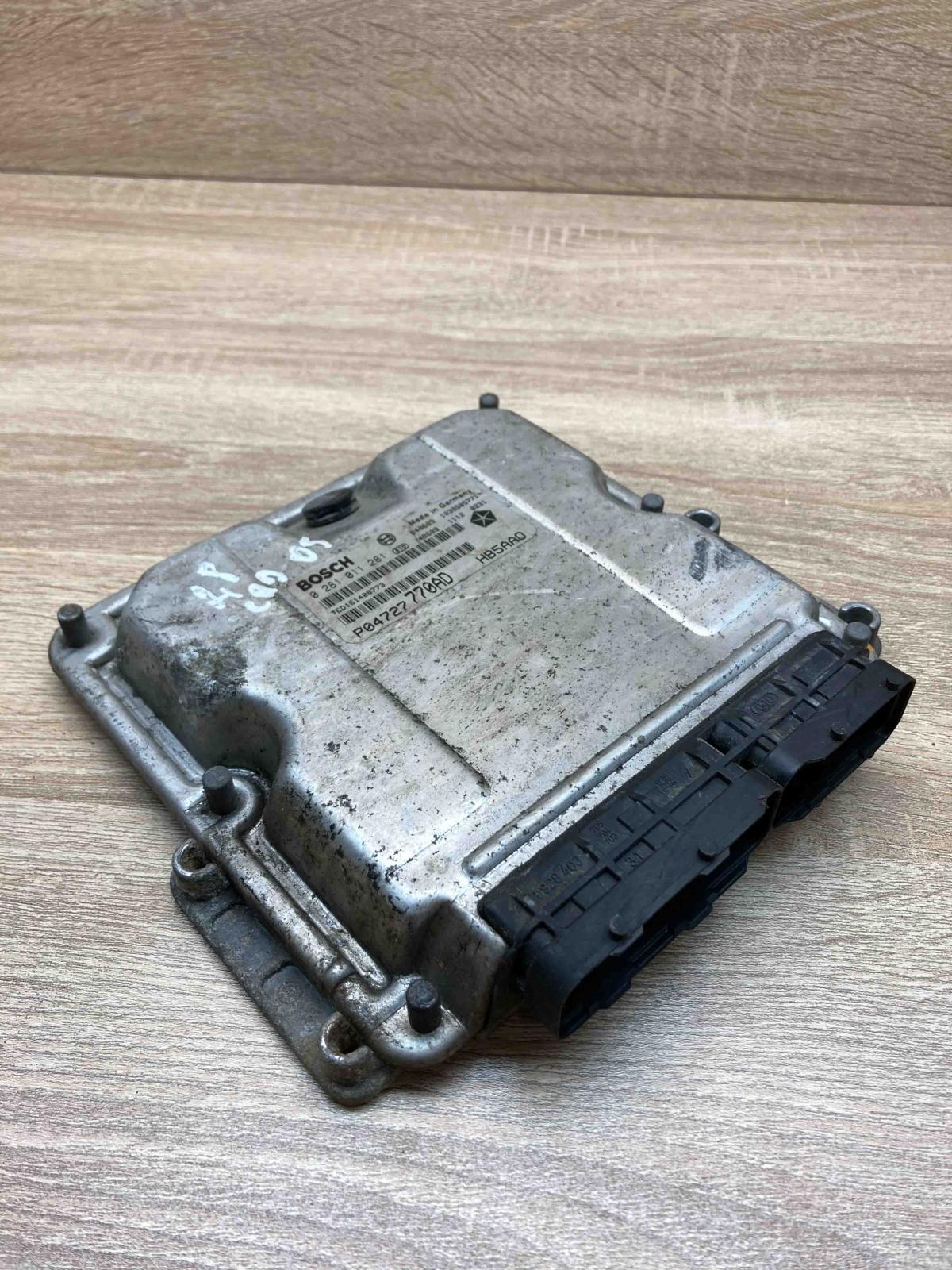 P04727770AD 0281011281  Engine control unit/module ECU Chrysler Voyager