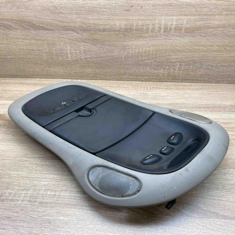 4685368AC PF34TRM W  Front seat light Chrysler Voyager